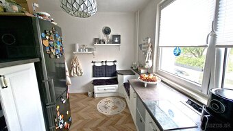 Zaujímavý 3.izbový byt s loggiou, 75m2,kompet. rekonštrukci - 9