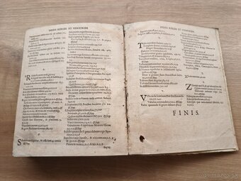 Starožitná latinská kniha 1677 pergamenová väzba - 9