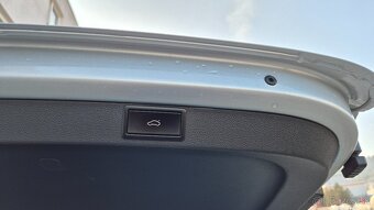 Škoda Octavia Combi 2.0 TDI SCR Style DSG VIRTUAL LED - 9
