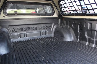 Mitsubishi  L200 2.5 DI-D Double Cab Invite - 9