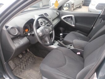 Toyota RAV4 2.2 D-4D 180 - 9
