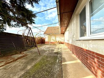 REZERVOVANÝ/ 4 - IZB.ROD.DOM s GARÁŽOU,POZEMOK 776m2, HLBOKÉ - 9