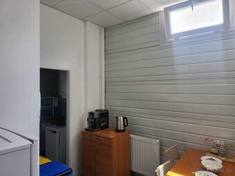Skladovo - obchodno - kancelársko - výrobné priestory na ul. - 9
