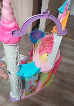 Barbie Dreamtopia-Zámok zo sladkého kráľovstva,bábika zdarma - 9