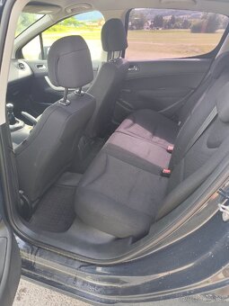 Predám Peugeot 308 1.4E 5P - 9