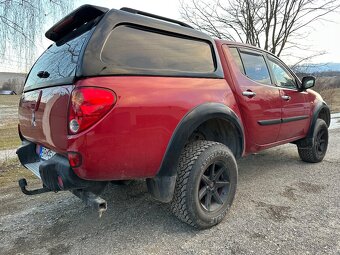 Mitsubishi L 200 2.5 DI-D Double Cab Intense A/T - 9