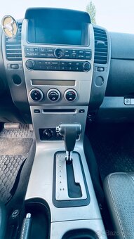 Nissan Navara - 9