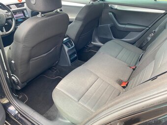 Škoda Octavia 2.0 TDI DSG Combi - 9