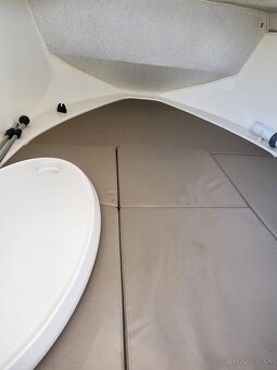 Quicksilver 455 Cabin - 9