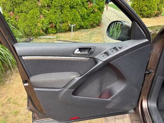 Predám VW Tiguan 2,0 tdi 4 motion - 9