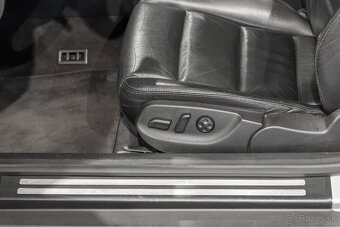 Audi A4 Cabriolet 2.4 V6 multitronic - 9