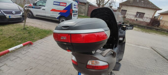burgman 650 - 9