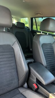 Volkswagen Passat Elegance - 9