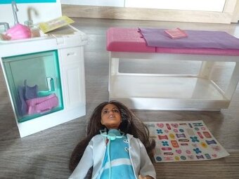 Barbie sada ordinácia/klinika - 9