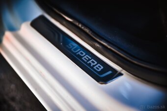 Škoda Superb combi 2.0tdi - 9