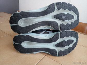 Panske bezecke tenisky ASICS WTRZD. - 9