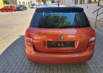 Škoda Fabia 1,2 HTP Klima benzín manuál 51 kw - 9