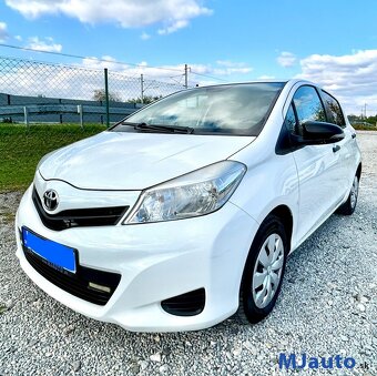 Toyota Yaris 1.3i - 9