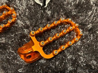 Ktm 1X90 ADV cnc diely, stupacky set - 9