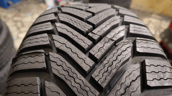 Zimné pneu 195/55 R16 --- BRIDGESTONE , MICHELIN - 9