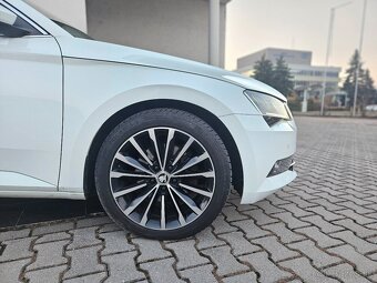 Predam Skoda Superb Combi 4x4 DSG 2019 140kw - 9