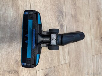 Predám Bezdrôtový tyčový vysávač Philips SpeedPro Aqua - 9