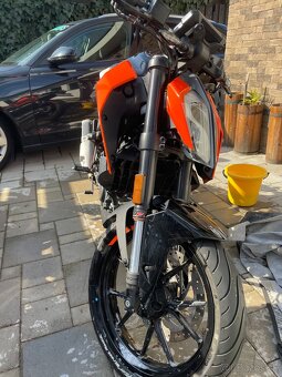 Ktm duke 125 - 9