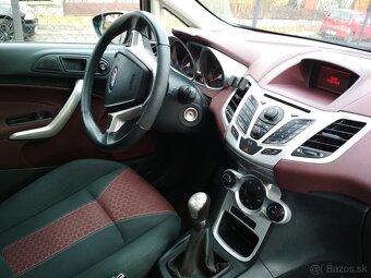 Ford Fiesta 1,4 benzín - 9