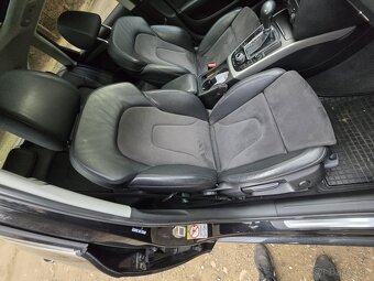 Audi A4 Avant B8 3.0TDI 176KW Automat Navy Xenon Panorama - 9