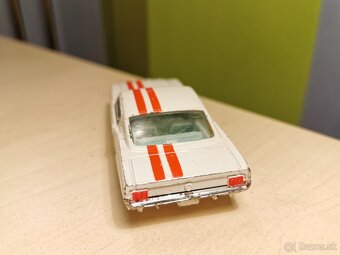 Corgi toys Ford Mustang fastback - 9
