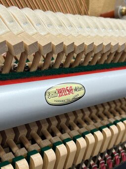 Moderné Piano dovoz celá SR - 9