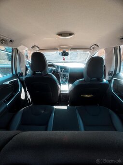 Volvo XC60 D4 – automat, výborný stav - 9