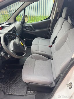 Predam peugeot partner 1,6 diesel 66kw 2016 rok - 9