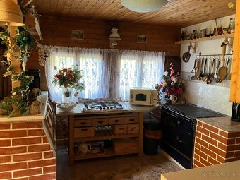 Celoročná chata na predaj v Jelenci - 9