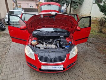 Škoda Fabia II 1.2 HTP 60k Ambiente ICE M5 (benzín) - 9