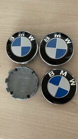 BMW znak na prednú / zadnú kapotu , kolesa a volant - 9