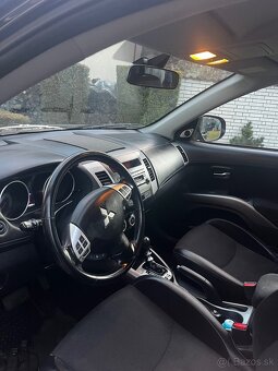 Mitsubishi Outlander 2.2 DI-D automat , 7 miestne - 9