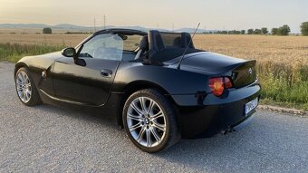 BMW Z4 2,5i r.2004 129400km - 9