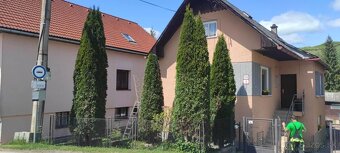KOSENIE, MULČOVANIE,OREZ STROMOV A KRÍKOV - 9