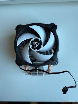 Predám komponenty z pc - 9