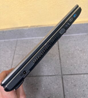 Medion (MSI) / Intel i3-6100U / 8GB RAM / 256GB SSD / 17.3" - 9