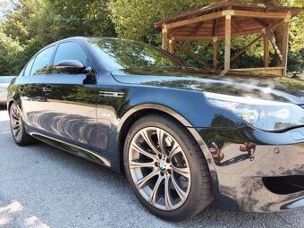 BMW M5 V10 e60 Facelift - 9
