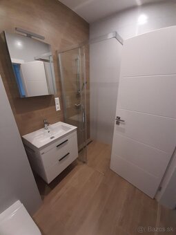 2i čiastočne zariadený byt s balkónom, staré sídlisko Priev - 9