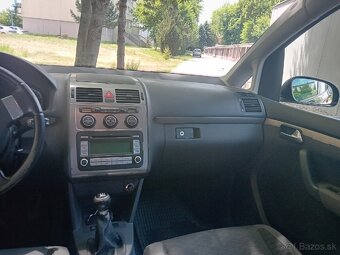 WOLKSVAGEN Touran 1.9tdi 77kw R.V.2009 - 9