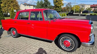 Mercedes w110 heckflosse 1963 diesel - 9