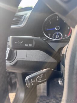 Volkswagen Passat B6 combi Rline 2,0TDI 103kw - 9