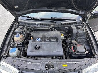VW Golf 4,1.6 benzín,r.v2001 - 9