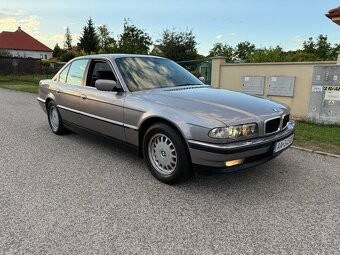 BMW E38 728i automat - 9