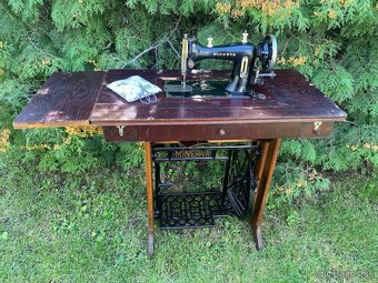 Šijací stroj MINERVA - 9