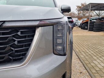 KIA SORENTO 2.2 CRDI PLATINUM, 7 MIESTNE, V ZÁRUKE - 9
